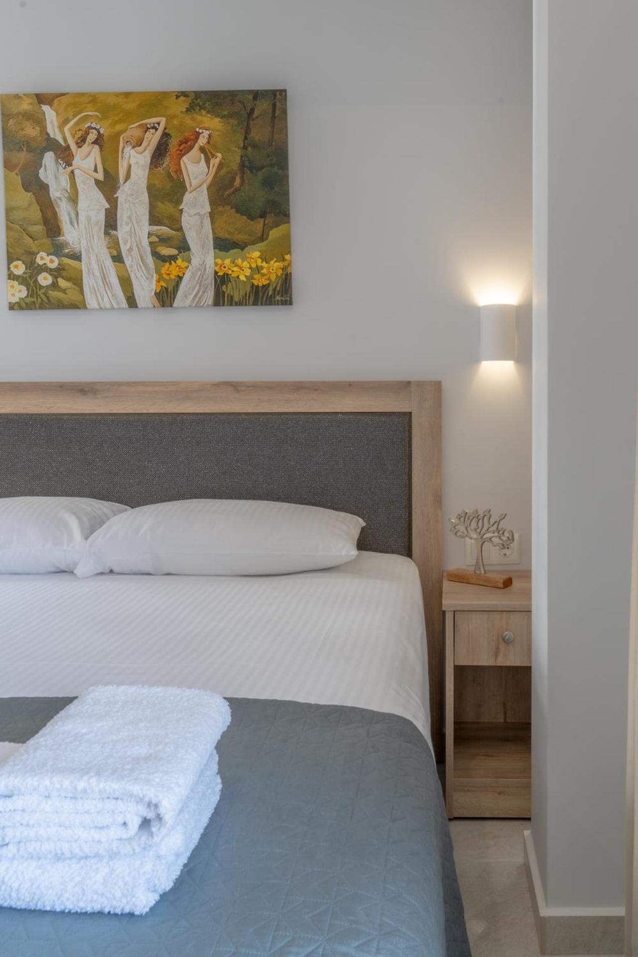 Sunshine Rooms And Suites Vrasná المظهر الخارجي الصورة